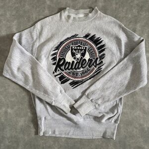 vintage grey Oakland/Las Vegas Raiders crewneck | nfl crewneck streetwear